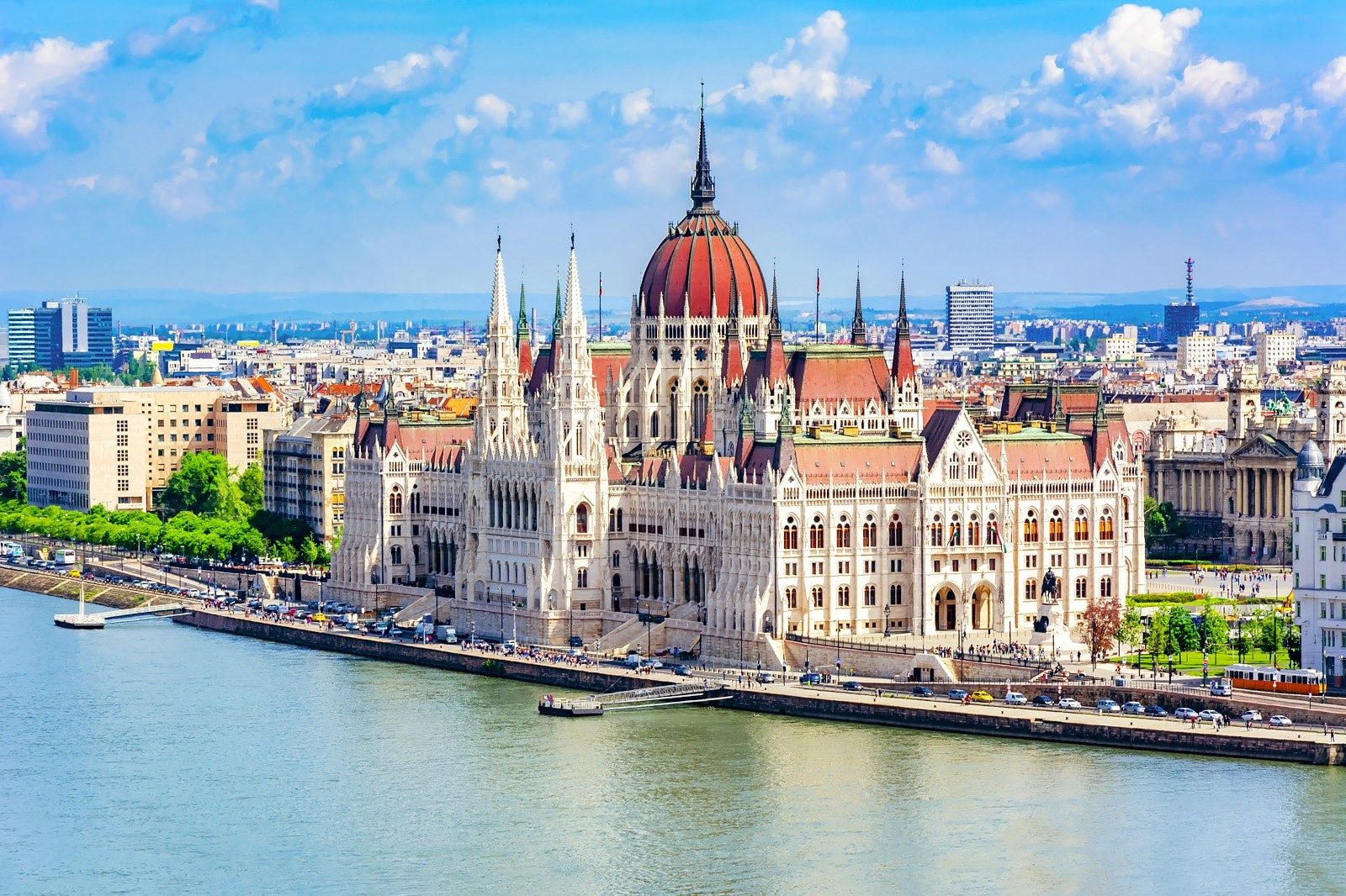 Hungary - Điểm Đến Lý Tưởng Cho Sinh Viên Quốc Tế
